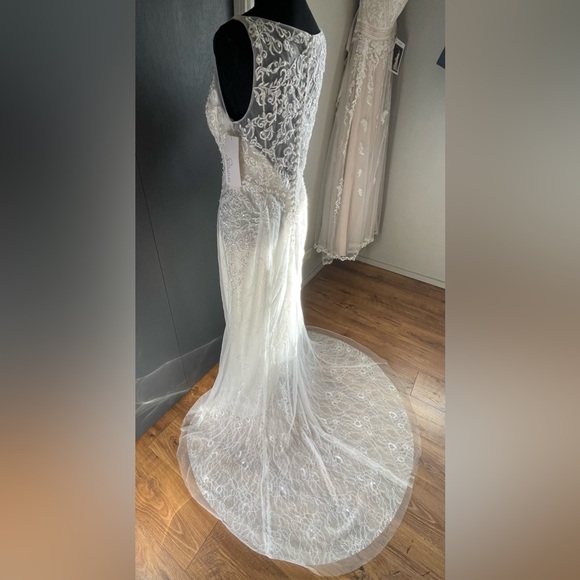 Galina SZ 10 Ivory Illusion V-Neck Wedding Dress with Embellishment STYLE SWG675 - Picture 13 of 16